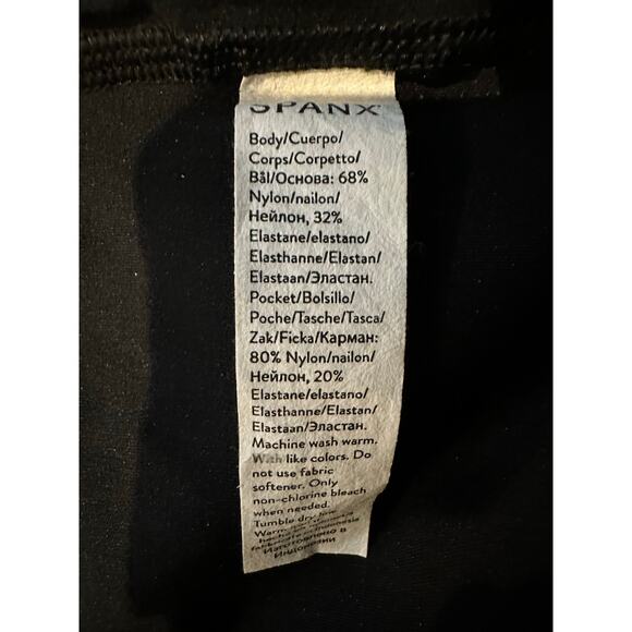 SPANX Women's Booty Boost Flared Leggings Black Size Small NWOT Sculpting - Picture 4 of 6